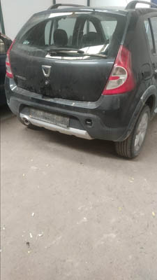 DACİA SANDERO ARKA BAĞAJ KAPAĞI